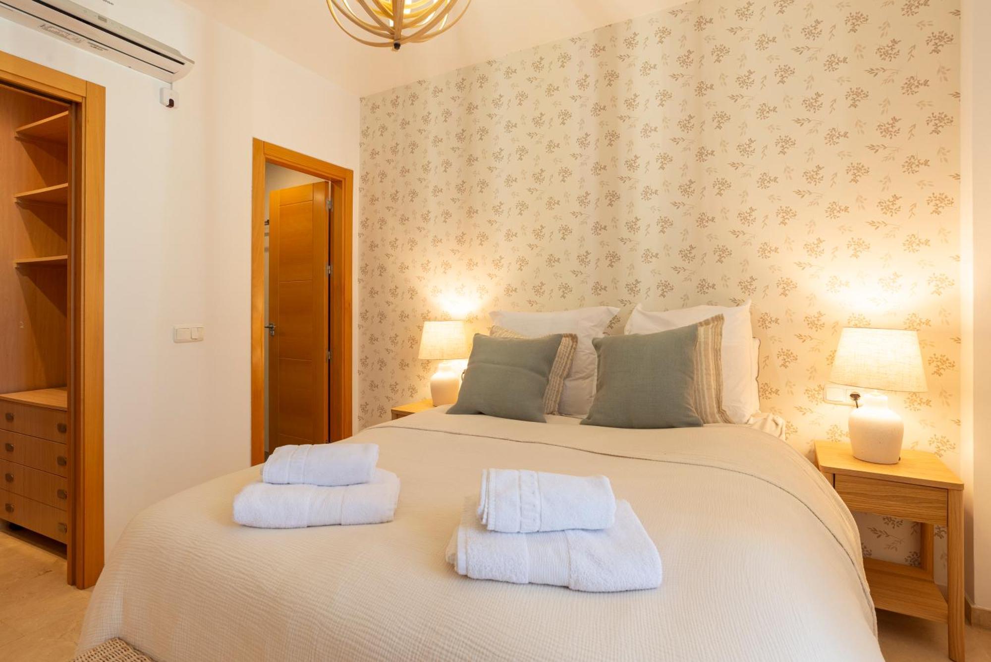 & Pool In Center Appartement
